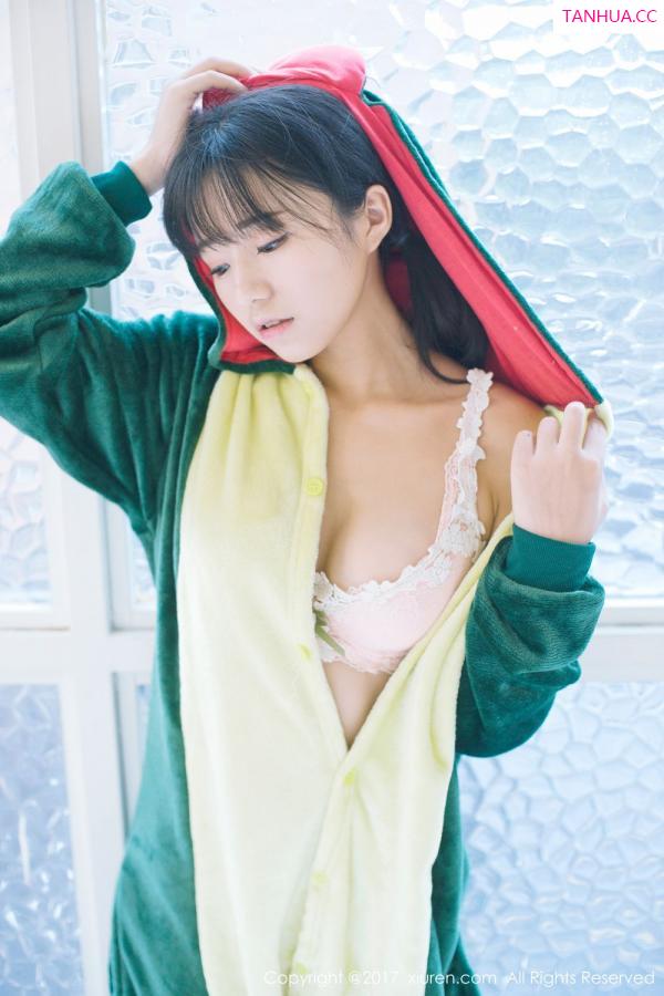 Kely香香  稚气未脱仓井优香 小恐龙睡袍比基尼第44张图片